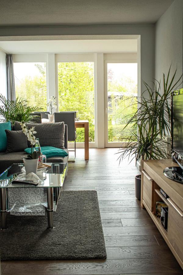 Ferienwohnung Am Schlosspark Ebersdorf  エクステリア 写真